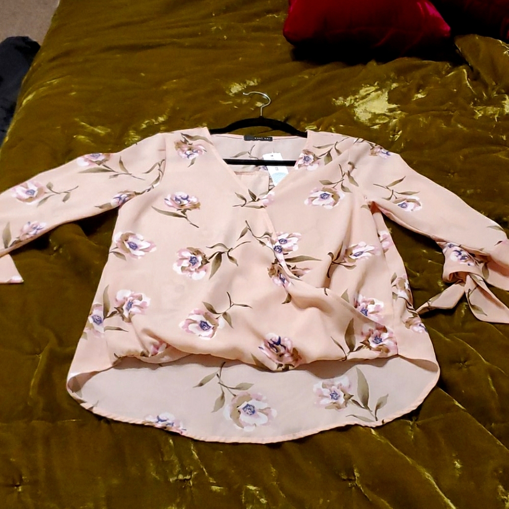 Allan Tie Sleevs Blouse